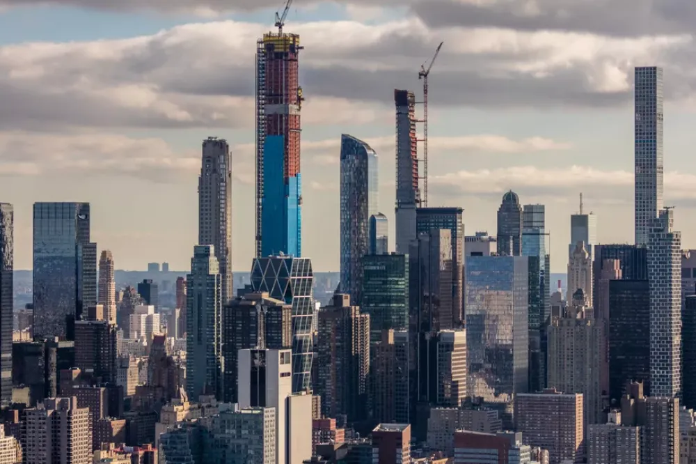 تقریبا نصف آپارتمان های Billionaires’ Row در منهتن فروخته نمی شوند!